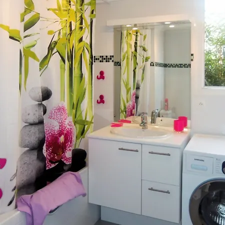 Appartement Sunny, 1-bedroom With A Swimming Pool And Furnished Terrace